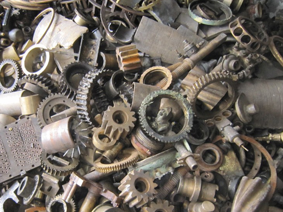 �U�~����3